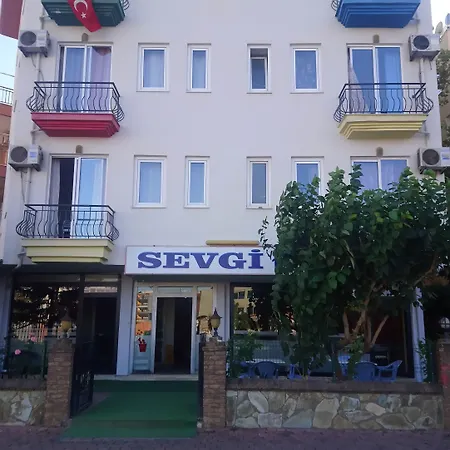 White Cat Sevgi Hotel 2*