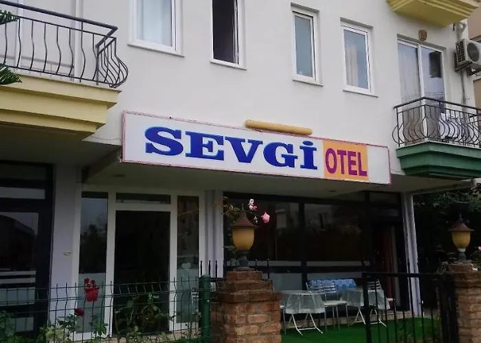 White Cat Sevgi Antalia