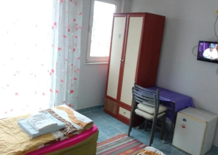 White Cat Sevgi Hotel 2*